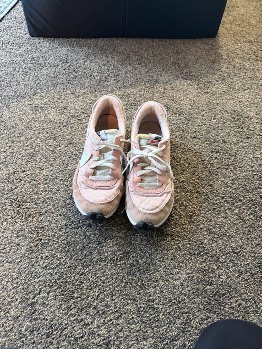 Nike Womens Pink and White Athletic Sneakers